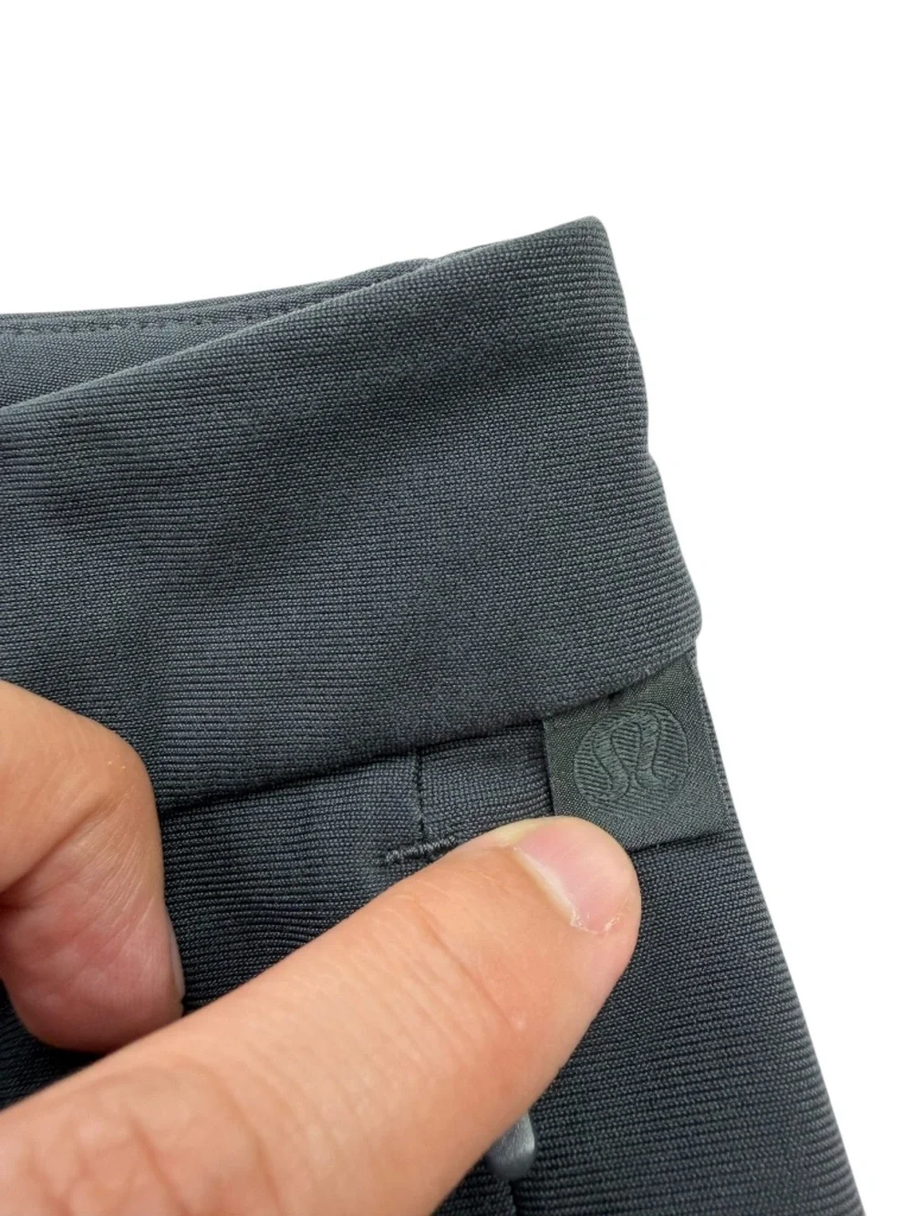 Lululemon Commission Slim Pant 33x29 Warpstreme Gray ABC Mens M5974S